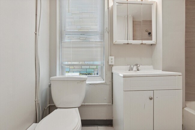 1707 N Gratz St unit 2, Philadelphia, PA 19121 - photo 6