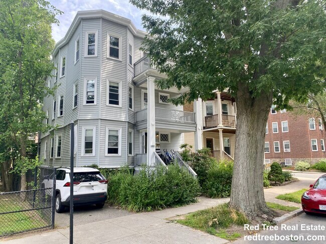 127 Eliot St unit 3, Chestnut Hill, MA 02467 - photo 6