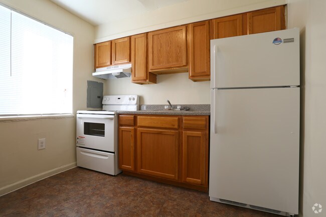 Hampton Style Closed Kitchen