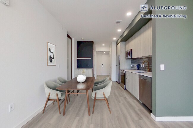 2600 Lawrence St unit FL1-ID1960A, Denver, CO 80205 - photo 4