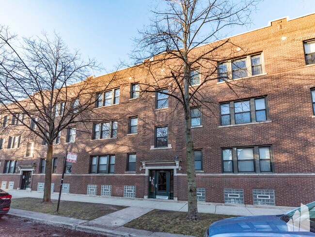 1504 W Roscoe St unit 2W, Chicago, IL 60657 - photo 6