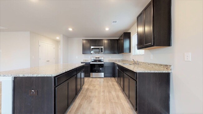 305 Rusty Plow Ln, Perry, GA 31069 - photo 6