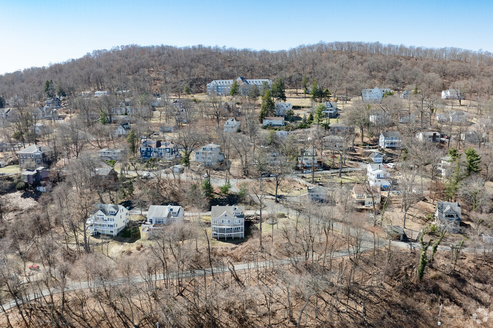 NH_Uppergrandview_561569_P2_SW_V1_033125