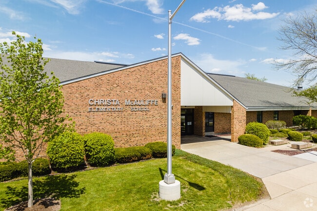 Located in Tinley Park, Christa McAuliffe Elementary School provides a dynamic and support education for students K-5.