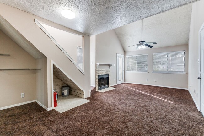 9833 Walnut St, Dallas, TX 75243 - photo 3