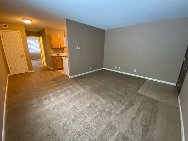 2030 J St unit 9, Lincoln, NE 68510 - photo 3