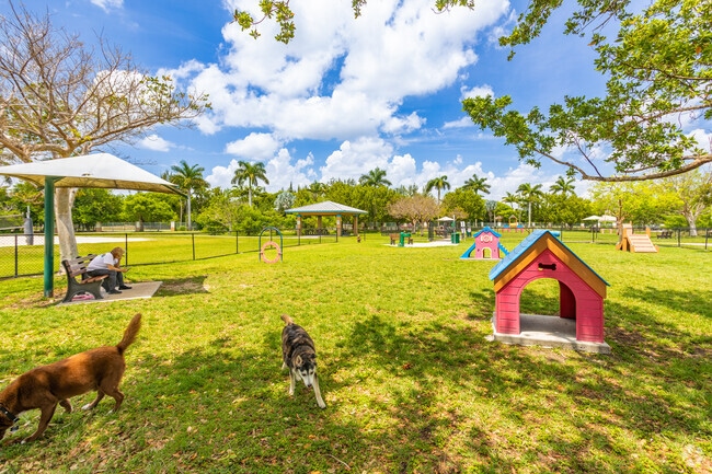 Let your pups out for a day just for them at the dog park at Mayor Roscoe Warren Municipal Park.
