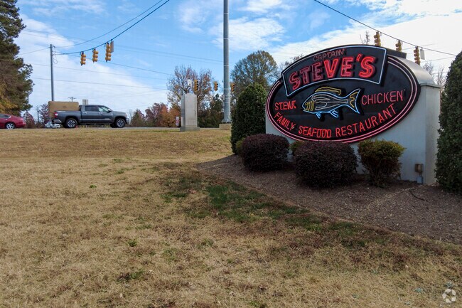Captain Steves Seafood Restaurant is a local favorite for Gold Hill seafood fans.