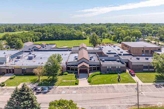 Fairmont School is part of School District 89.