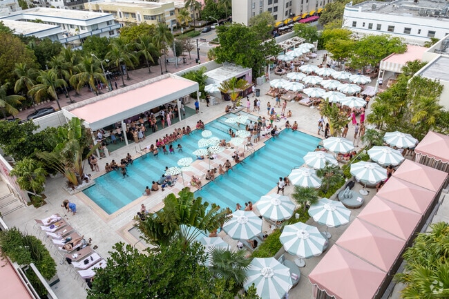 The GoodTimes Hotel is a great place to grab a drink in Lummus Park.