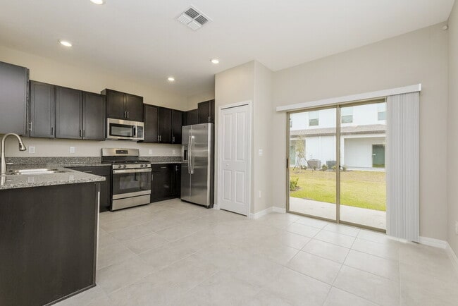 2162 Azure Vw Way, Lutz, FL 33558 - photo 7