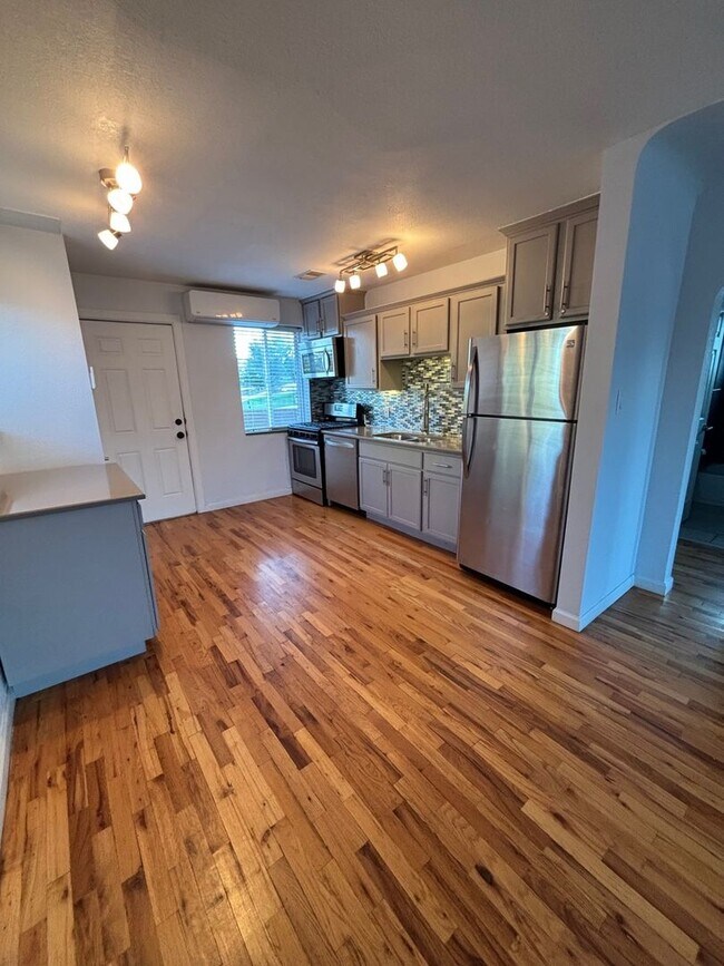 740 Hazel Ct, Denver, CO 80204 - photo 6