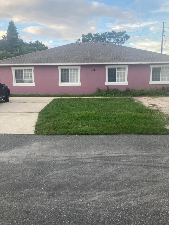 136 Knotts Ln, Kissimmee, FL 34743