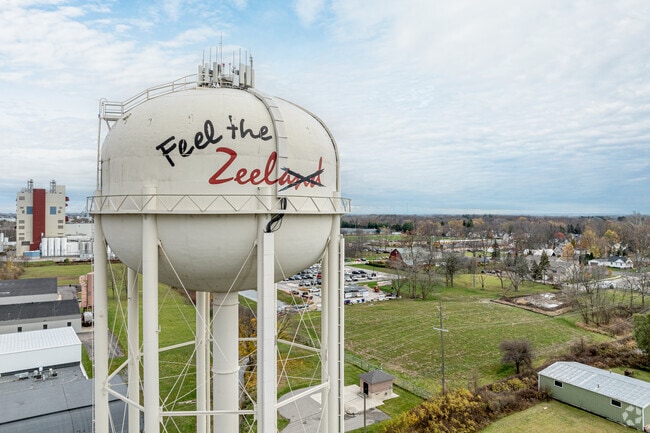 Zeeland has a nice mix of peaceful residential areas, job opportunities, and downtown fun.