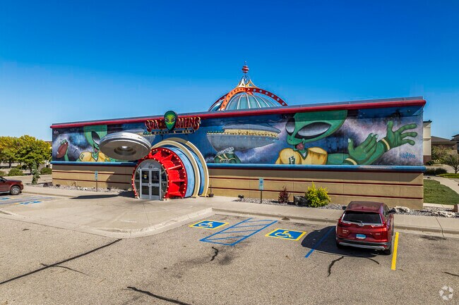 Space Aliens Grill & Bar is a family fun alien themed restaurant near Arbor Glen.