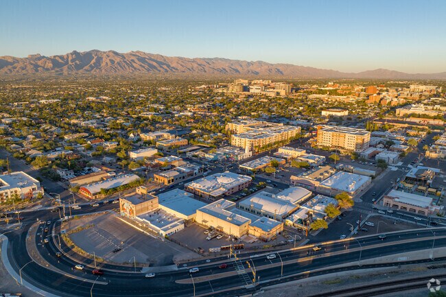 Broadway Pantano East is a 15 minute drive from downtown Tucson.