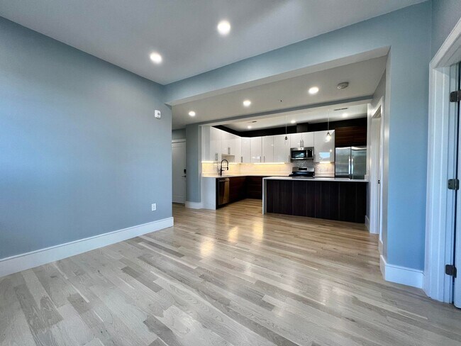 9 University Rd unit 1, Brookline, MA 02445 - photo 7