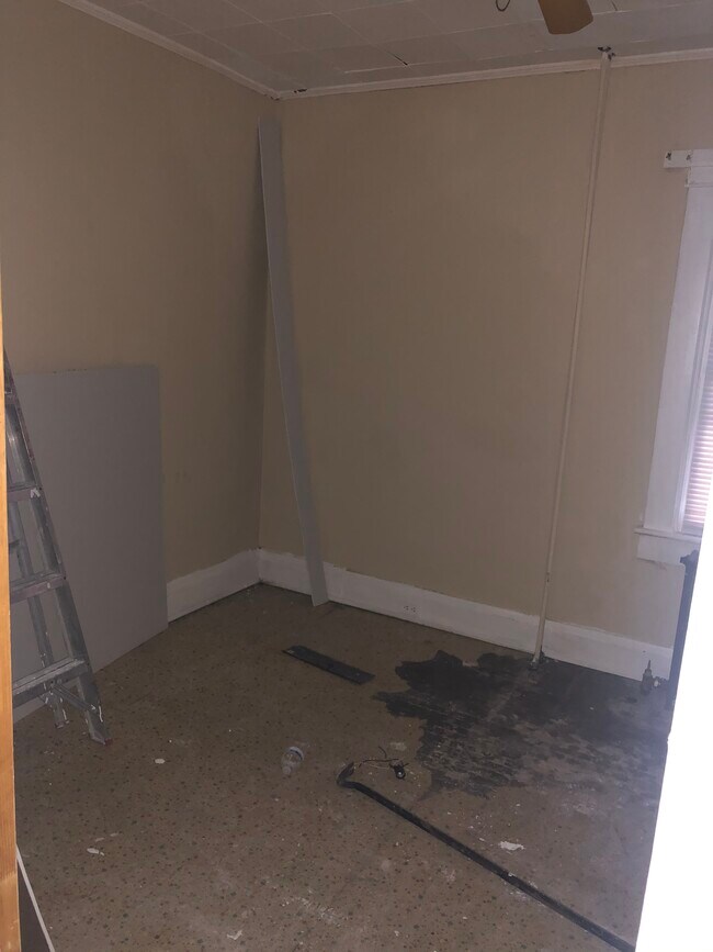 2922 E Cold Spring Ln unit 1, Baltimore, MD 21214 - photo 5