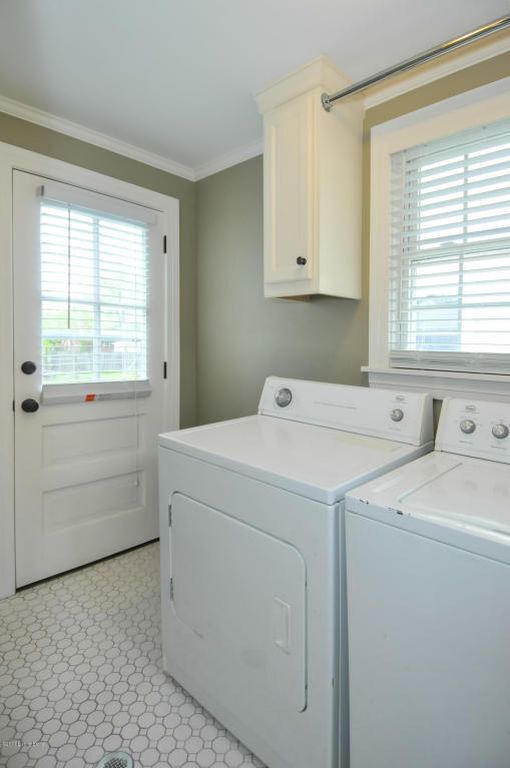 Laundry hookups on first floor