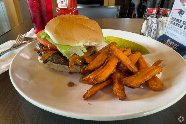 The Post Office Pub has been serving up classic comfort food and drinks since 1997.