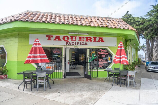 Taqueria Pacifica offers amazing Mexican food in sharp Park.