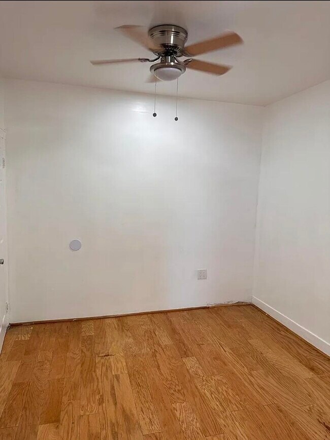 135A Grace St, Jersey City, NJ 07307 - photo 5