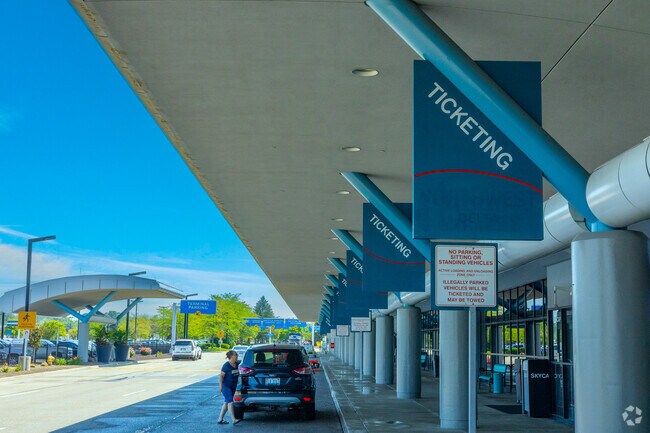 The town’s north side is home to Bishop International Airport.