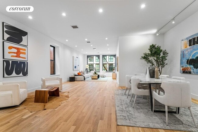 228 W Broadway, New York, NY 10013 - photo 2