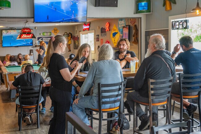 Grab dinner and a drink with friends at the Green Lantern Pub in Copalis Beach.