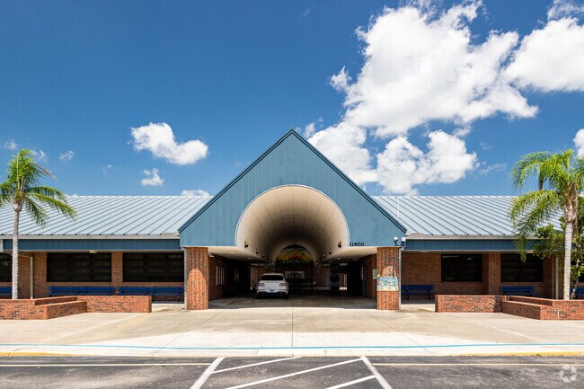 Pinewoods Elementary School in Naples has a large central entrance.