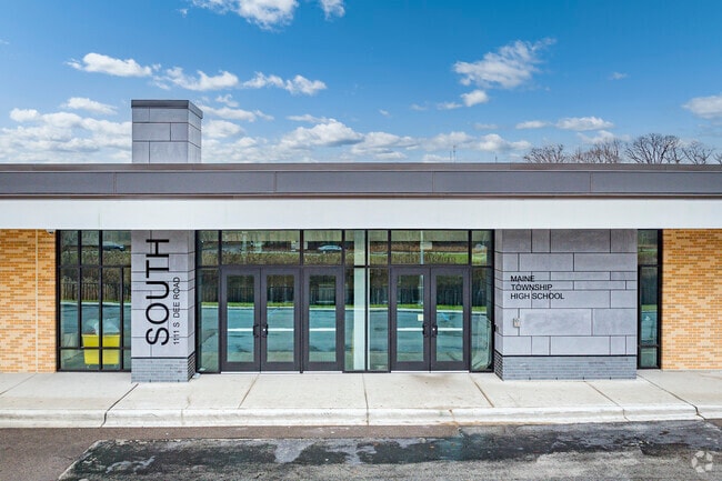 Maine South High School