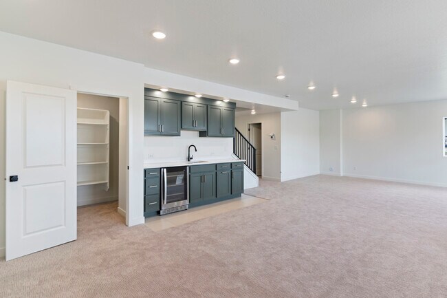 1431 E Beechwood Dr, Layton, UT 84040 - photo 5