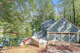 4940 Karls Gate Dr, Marietta, GA 30068