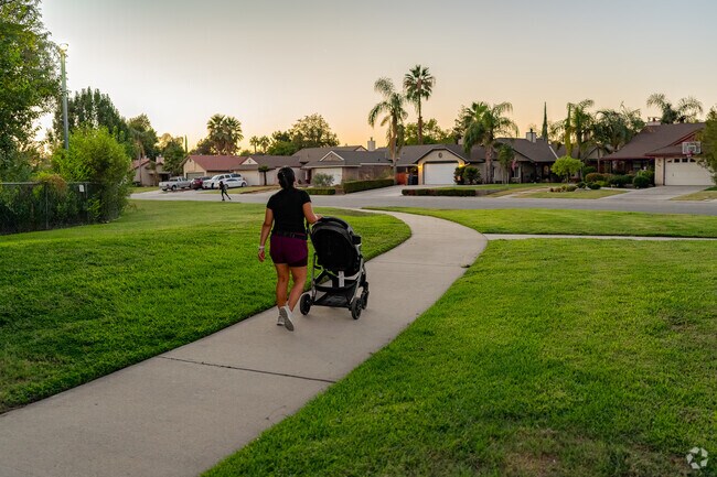 Enjoy a evening stroll with your young ones along the trails surrounding Campus Park South.