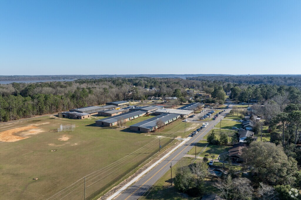 Moorer Middle School is a great place to learn.