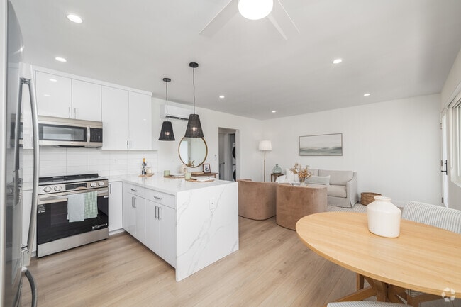 Pacific Apartment Homes @ 1620 E Maple, El Segundo, CA 90245 - photo 7