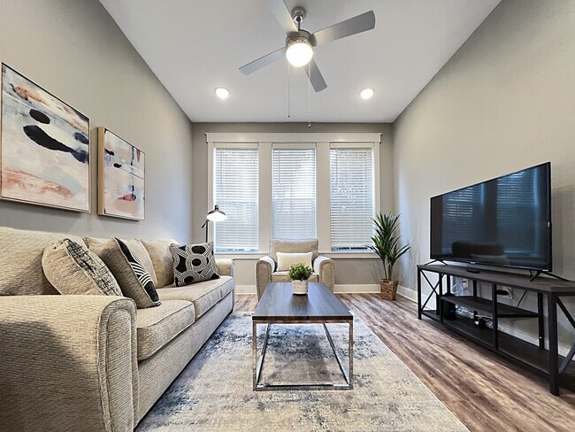 4310 W Spruce St unit ID1050953P, Tampa, FL 33607 - photo 4