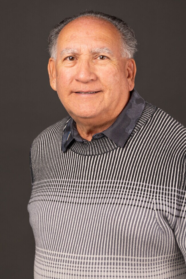 Robert Zazueta