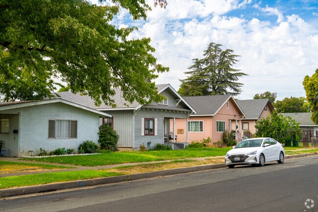 Homes in Gridley feature a range of styles.