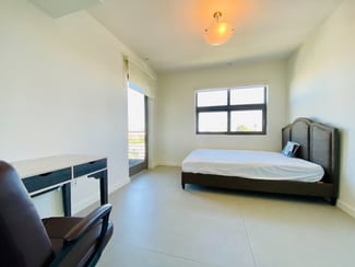 12028 Wilshire Blvd, Los Angeles, CA 90025