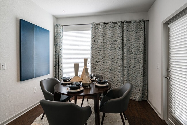 Cortland Gateway Park, Denver, CO 80239 - photo 6