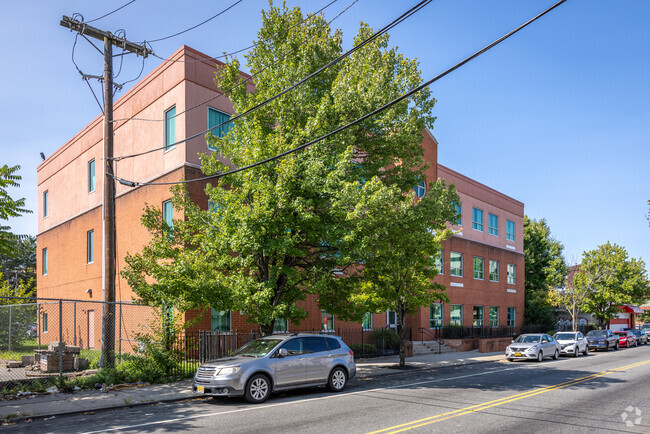 Lead Charter School is a well rated private school in Newark, NJ.