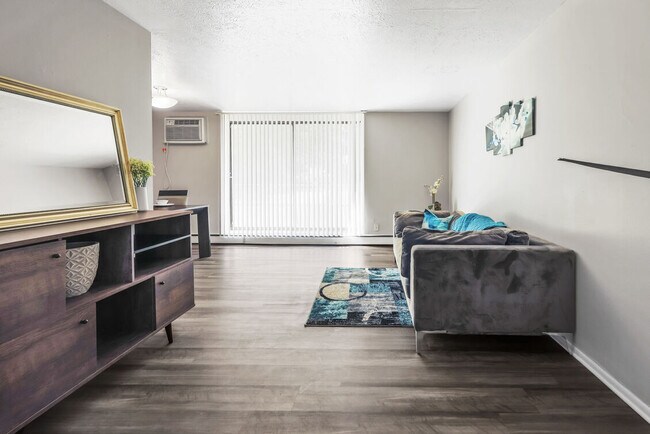 Lakeland Tower, Euclid, OH 44117 - photo 3