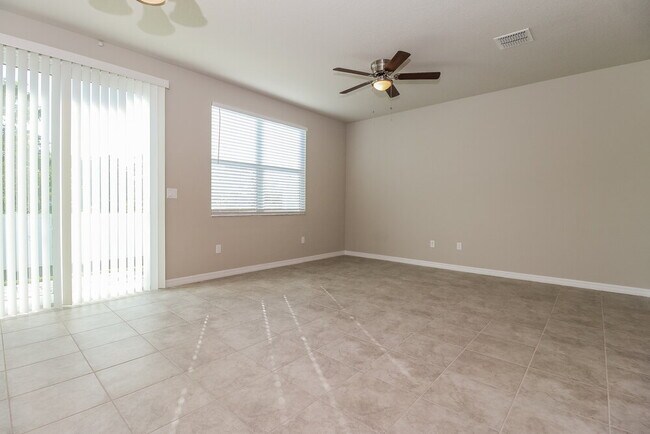 3510 Joshua Tree St, Lake Worth, FL 33461 - photo 7