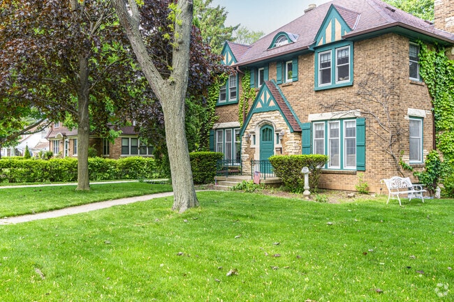 A row of beautiful homes lines a street in South Milwaukee.