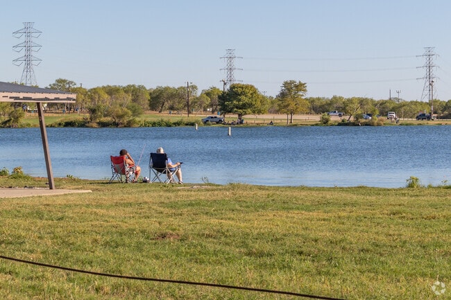 Fisherman lounge at Calveras Lake Park.