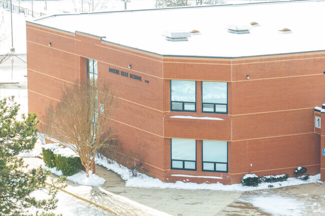 Welcome to Bonnie Brae Elementary serving students in Fairfax, VA.