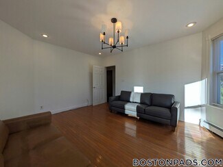 184 Green St Unit 1, Cambridge, MA 02139