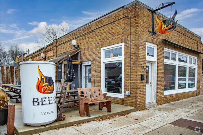 Fuel offers casual dining and drinks in downtown Clarion.