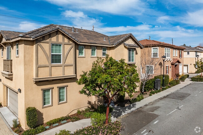 Discover elegant townhomes in North Claremont, where nature and community blend seamlessly.